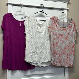 Gap Luxe Luxueux 3 shirt lot size XXL & XL